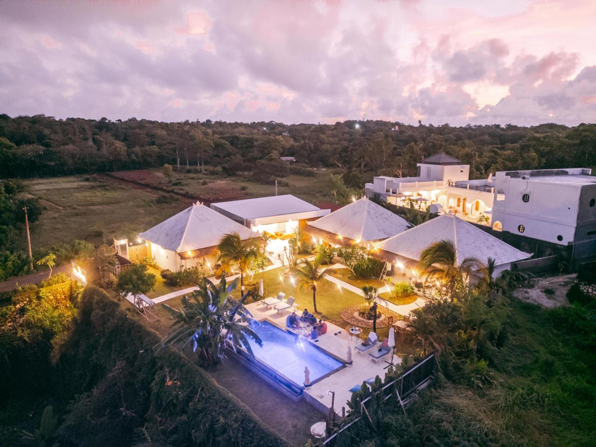 Sukacita Hill Hotell Uluwatu Exteriör bild